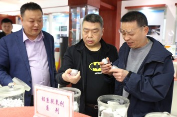 四川六合特种金属材料股份有限公司考察组到九游官方网页版集团走访洽谈