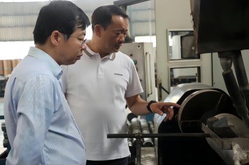 县委副书记葛建峰带队来到九游官方网页版集团考察调研