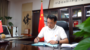九游官方网页版集团董事长、总经理李伟锋获市“功勋企业家”称号